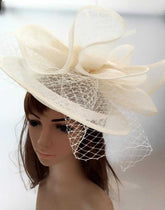 Chapeau-femme chapeaux mariage Beige Chapeau beige mariage